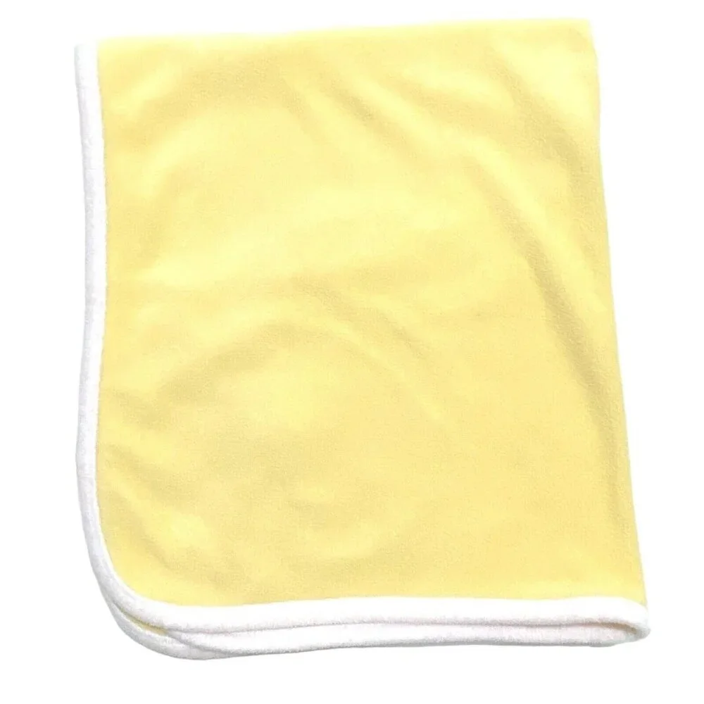 Child of‎ Mine Carters Giraffe Baby Blanket with Squeaker 29 x 35 Yellow Soother